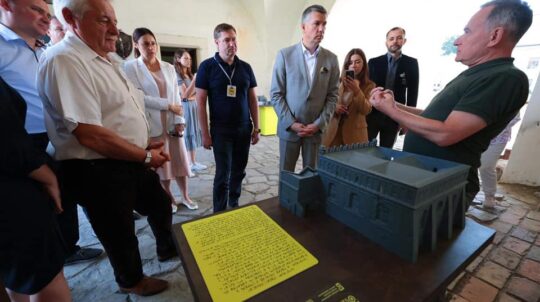 During the visit to the Lviv region, the Temporary Acting Minister of Culture and Information Policy of Ukraine, Rostyslav Karandieiev, visited Zhovkva Castle and the Wooden Church of the Holy Trinity in Zhovkva