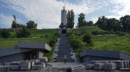 Медіатур будівництвом Музею Голодомору в складі Меморіального комплексу пам’яті жертв Голодомору-геноциду 1932-1933 рр.