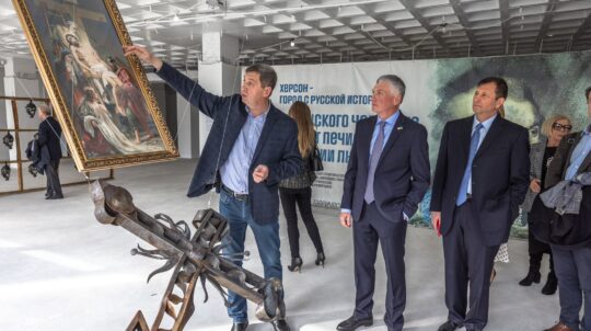 Світ має знати правду: біля будівлі ООН відкрили виставку про воєнні злочини росії в Україні