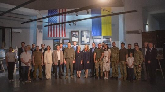 Музей війни презентував оновлену експозицію про співпрацю США та України