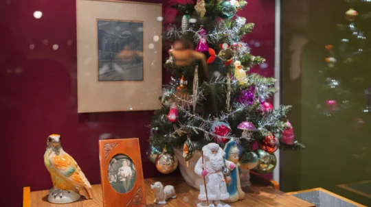 У Музеї історії міста Києва відкрилась виставка про трансформацію святкування Різдва