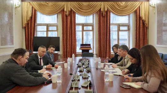 США та Україна розроблять стратегію співпраці щодо розслідування злочинів рф проти культурної спадщини