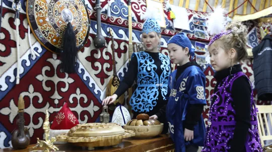 У київській «Юрті незламності» відбулося святкування українського «Сонцевороту» та тюркського «Науризу» 